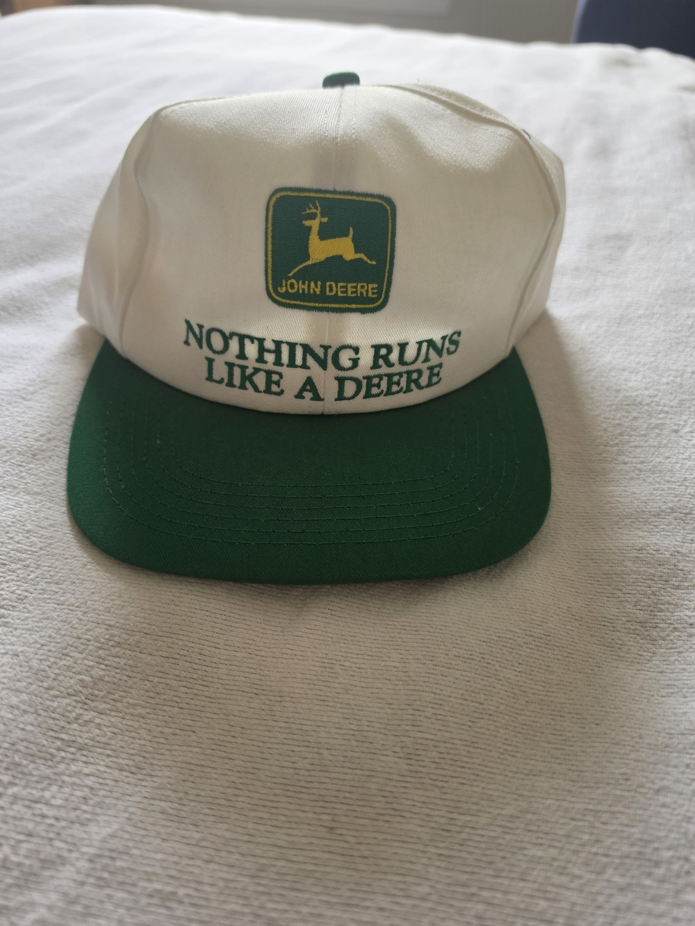 Immaculate Vintage John Deere White & Green Logo Cap - Nothing Runs Like a Deere
